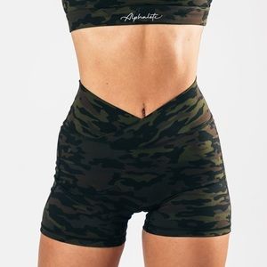 Alphalete Surface Power Short NWT